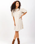 Vestido Corto Beige con Mangas Globo