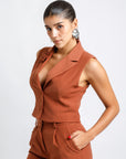 Conjunto Marron Chaleco y Pantalon