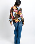 Blusa Estampada Vibrante Letras