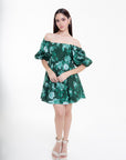 Vestido Corto Verde con Hombros Descubiertos