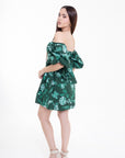Vestido Corto Verde con Hombros Descubiertos