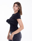 Blusa Negra con Moño Frontal