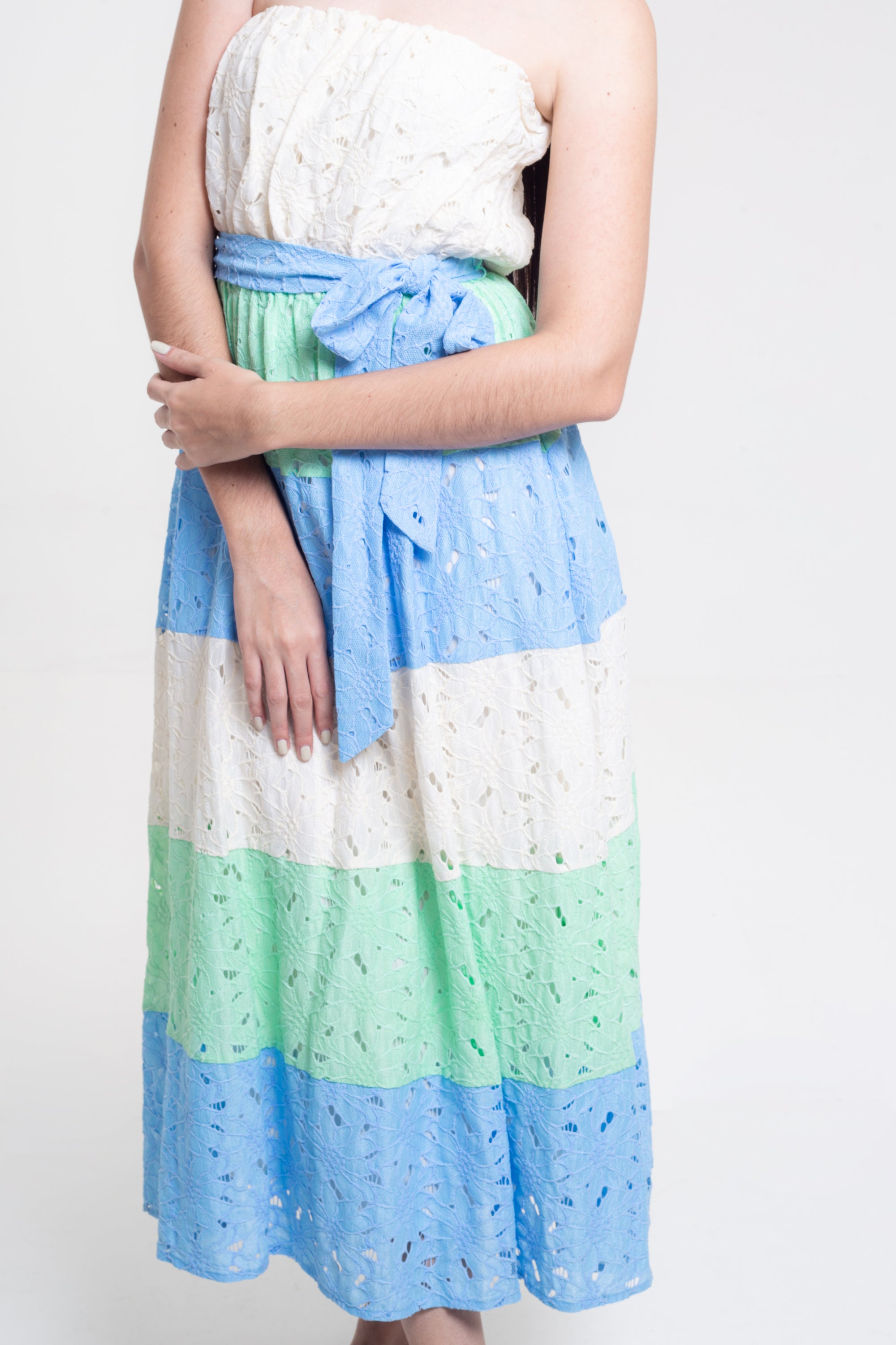 Vestido Midi Strapless