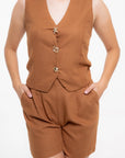 Conjunto de Chaleco y Short Café
