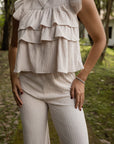 Conjunto Beige con Volantes