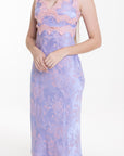 Vestido Largo Lavanda con Encaje Rosa