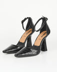 Zapatillas de Tacón Negro con Textura Croco