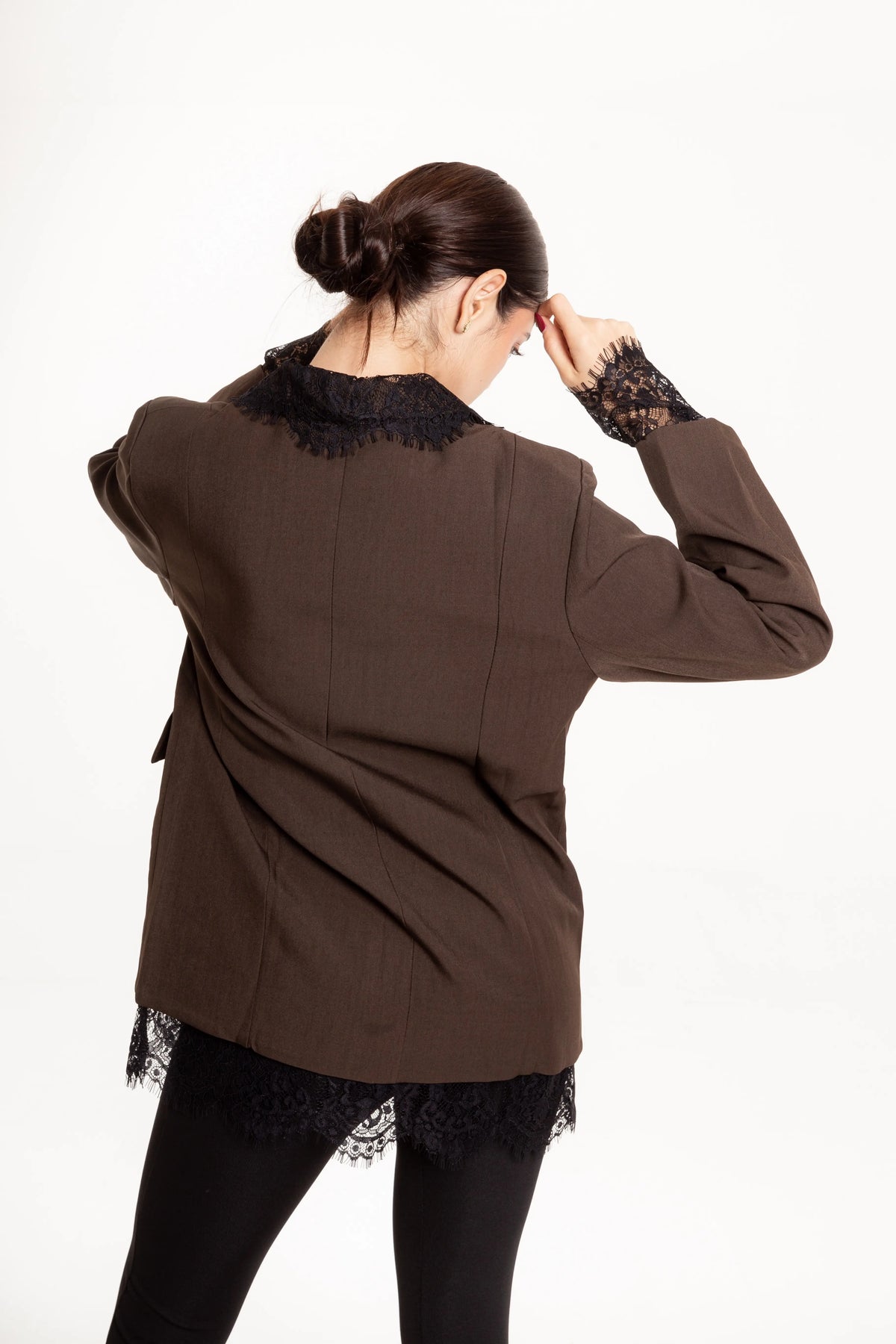 Blazer Chocolate con Encaje