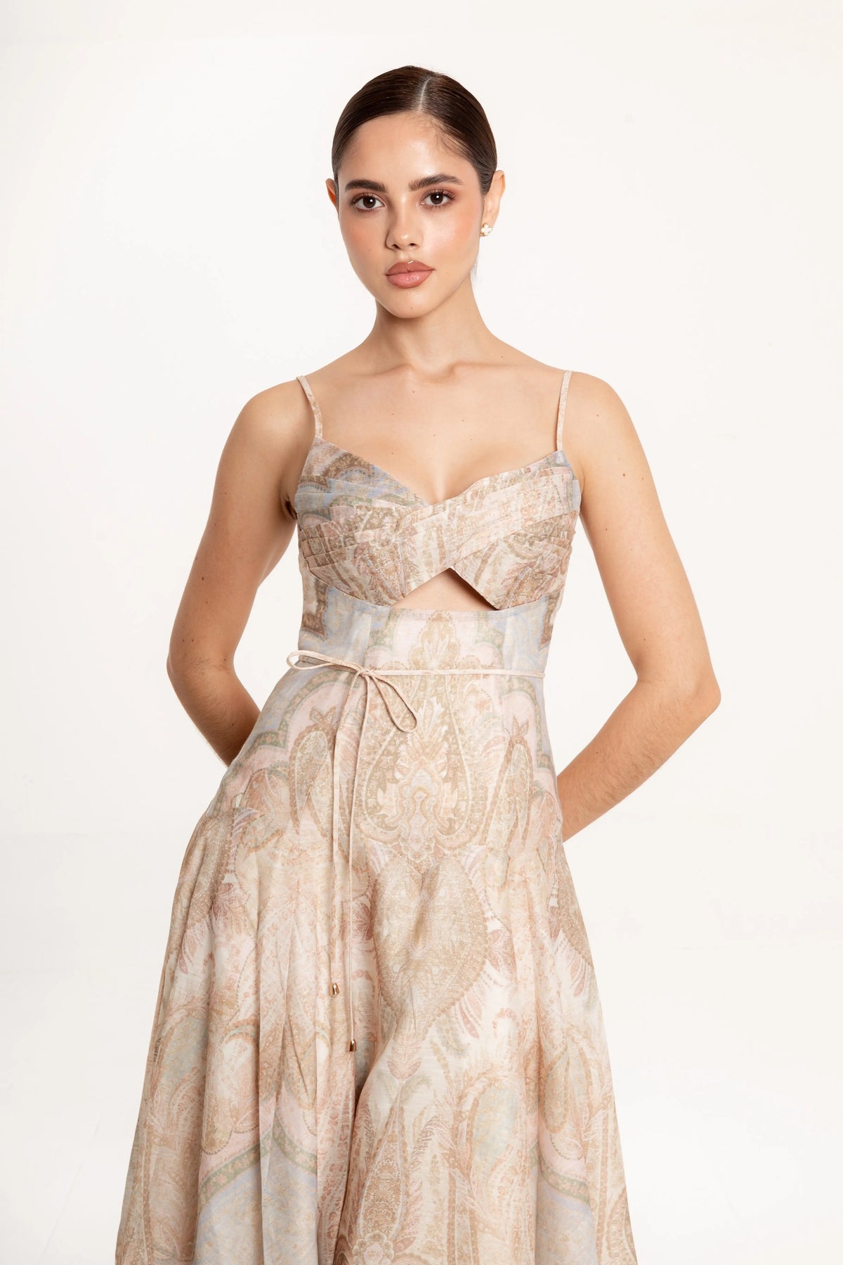 Vestido Midi Celeste Paisley Beige