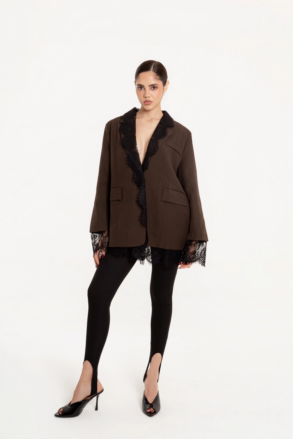 Blazer Chocolate con Encaje