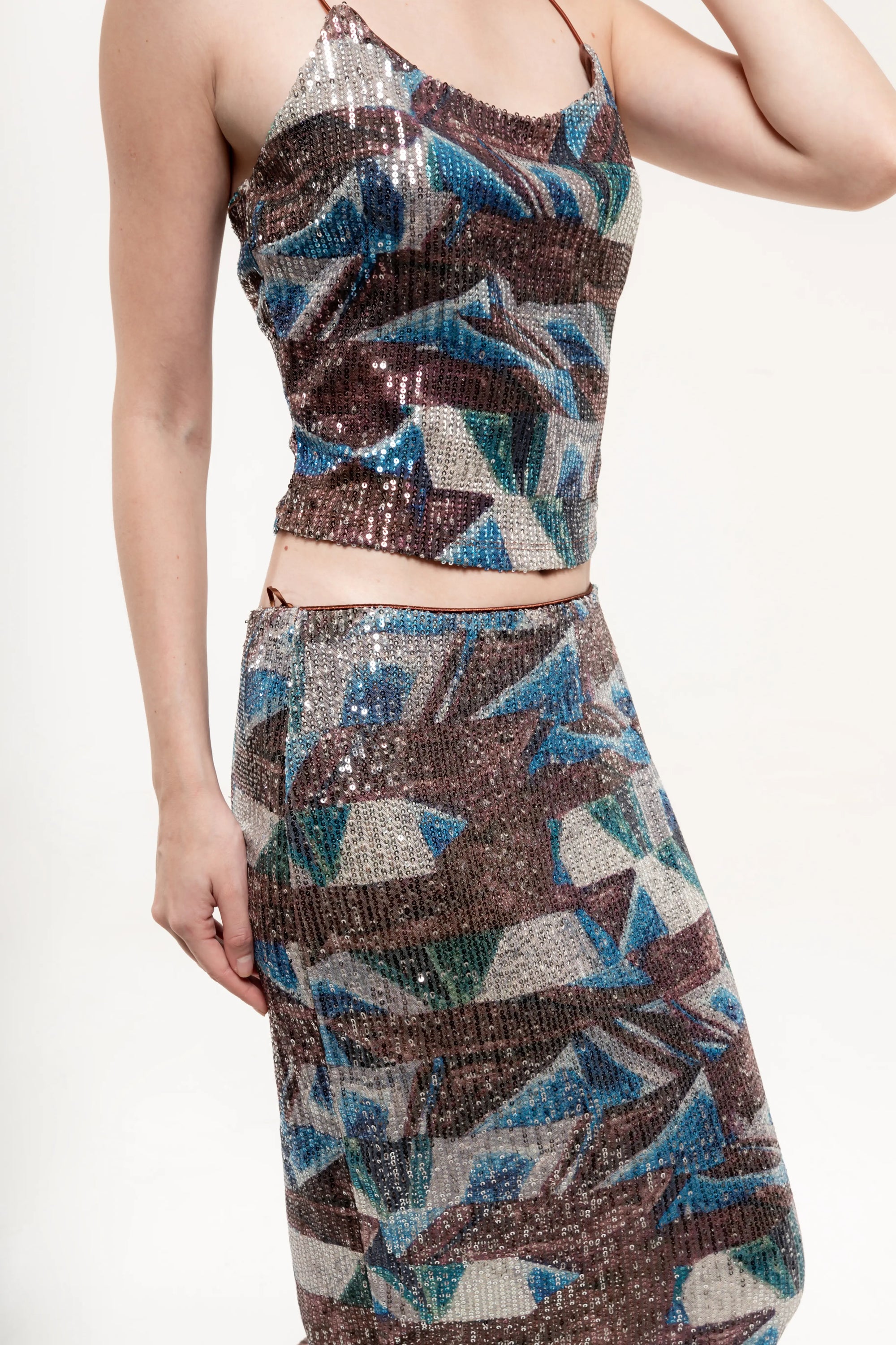 Conjunto de Lentejuelas Top y Falda Maxi