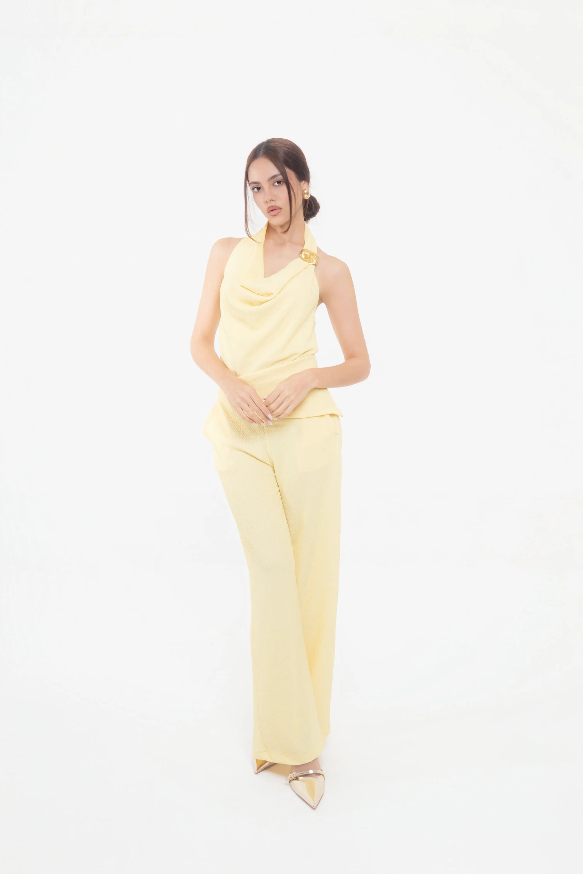 Conjunto Amarillo Pantalon y Blusa