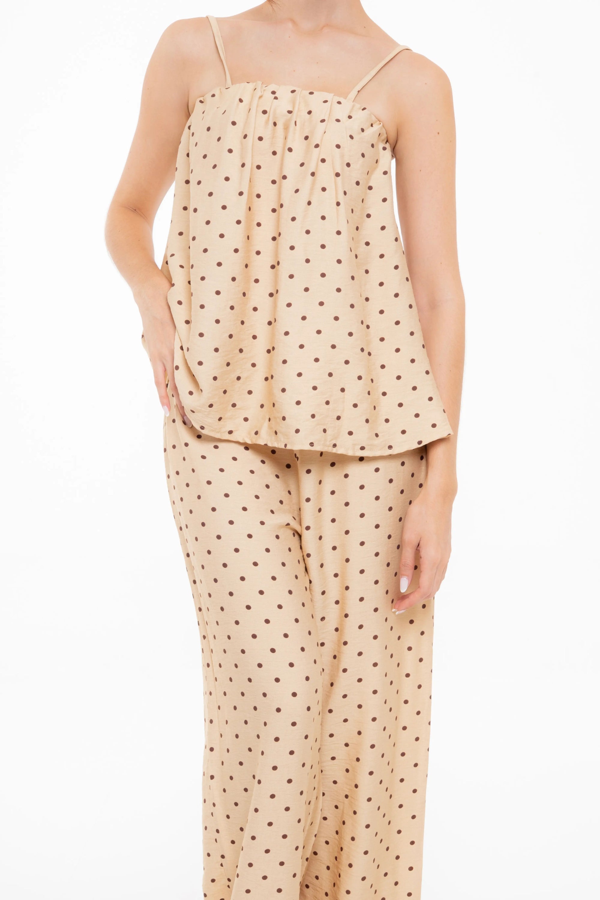 Conjunto de Tirantes y Pantalón de Lunares Beige