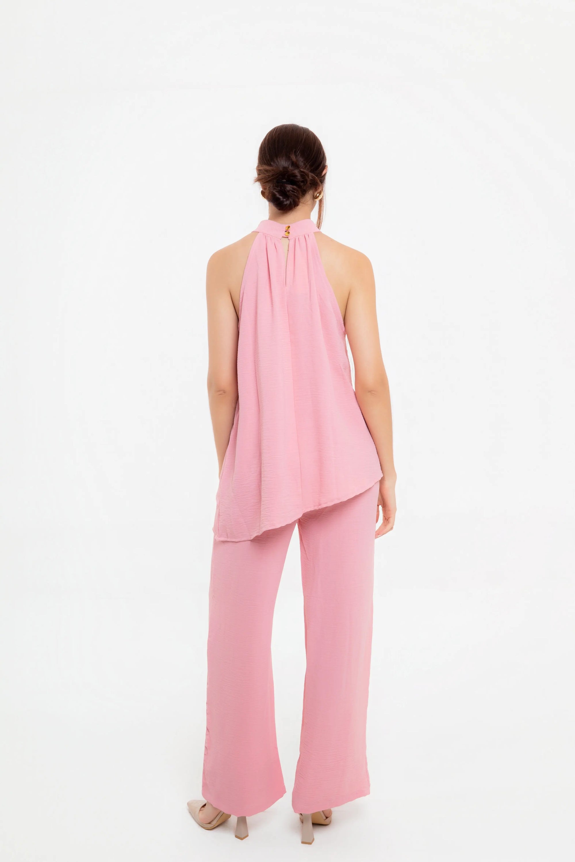 Conjunto Rosa de Blusa Halter y Pantalón