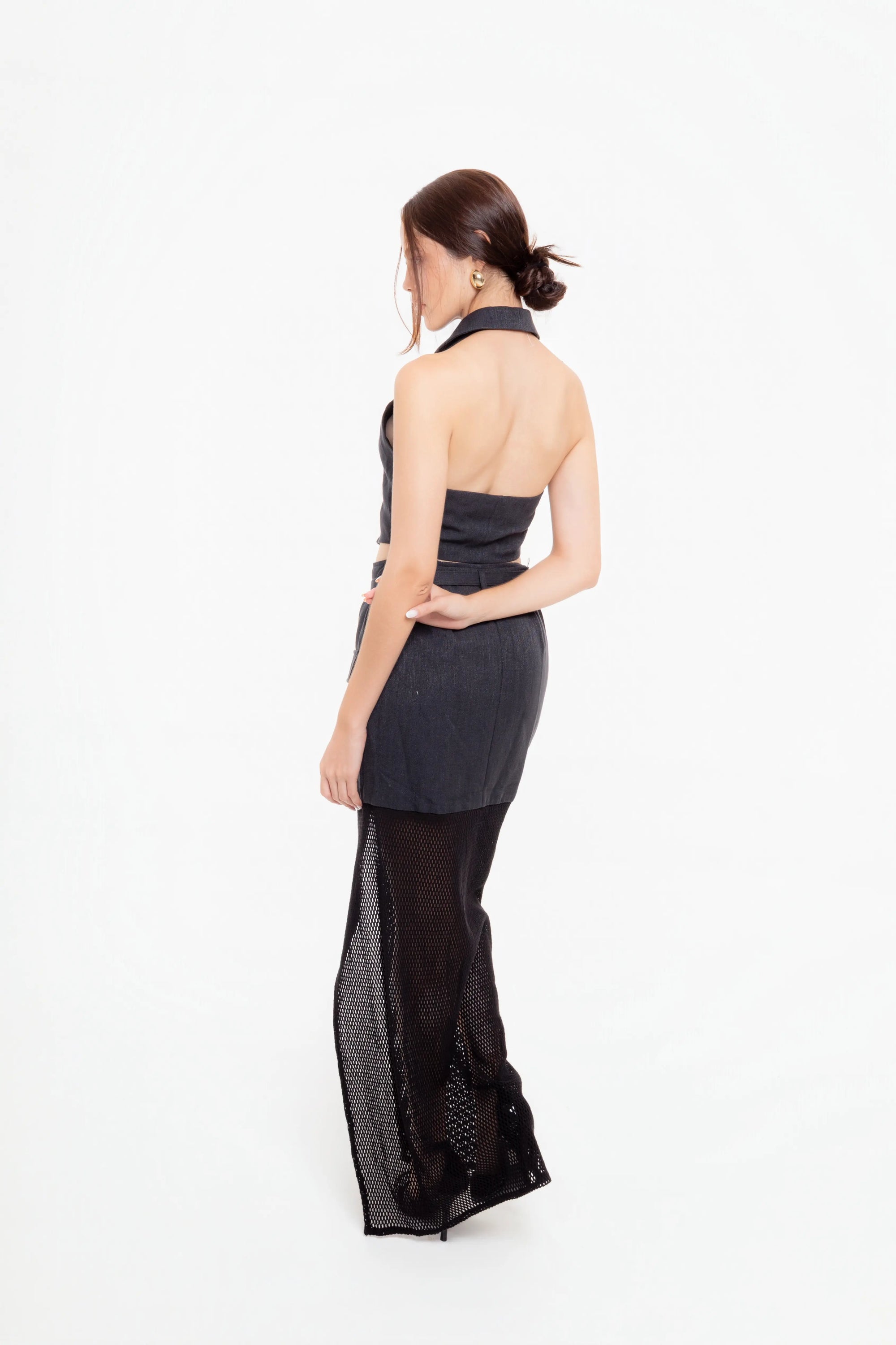 Conjunto Negro con Chaleco y Falda Asimétrica