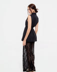 Conjunto Negro con Chaleco y Pantalón de Encaje