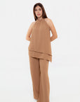 Conjunto de Blusa Halter y Pantalón Amplio Cafe