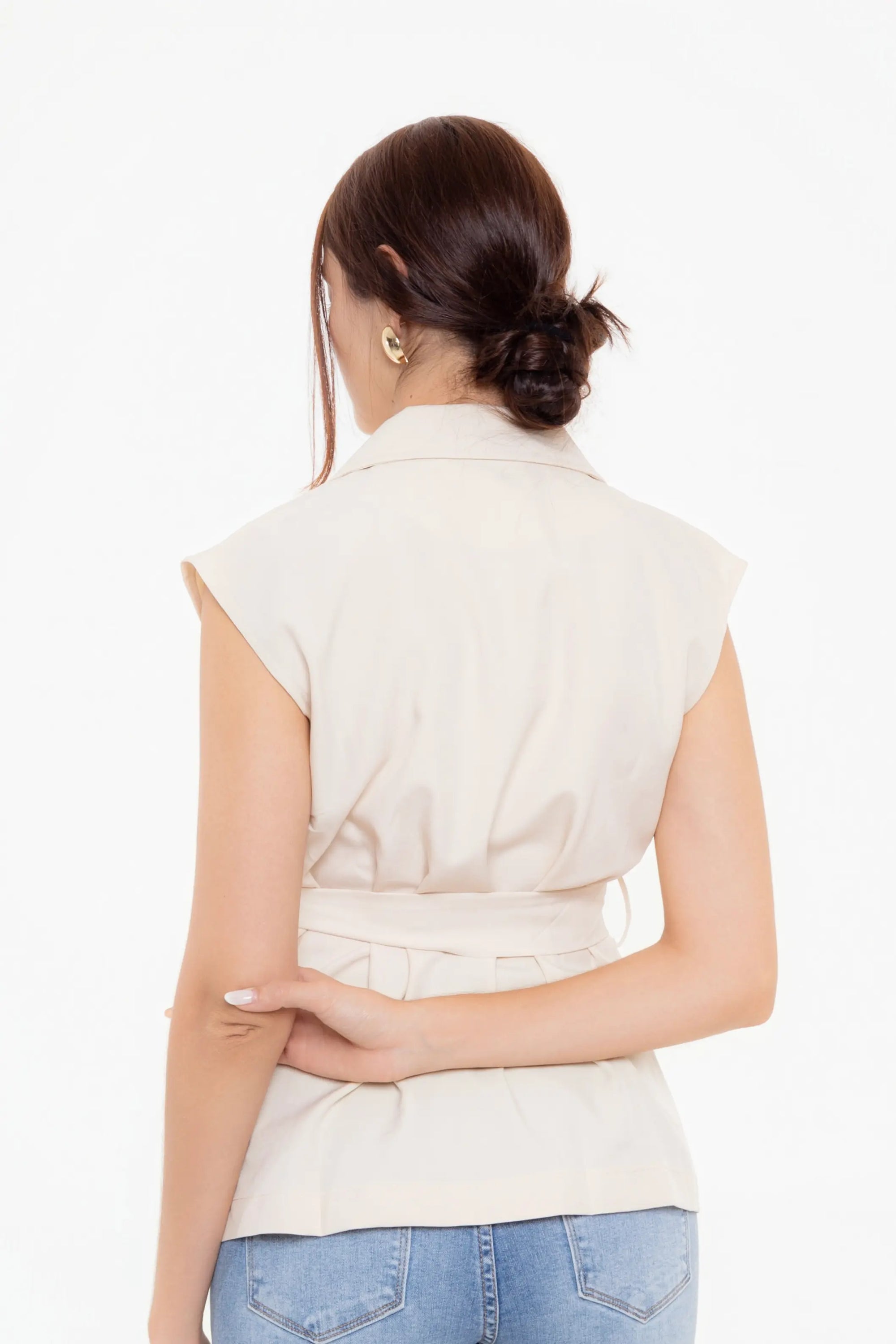 Chaleco Beige Tipo Blazer con Cinturón