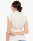 Chaleco Beige Tipo Blazer con Cinturón