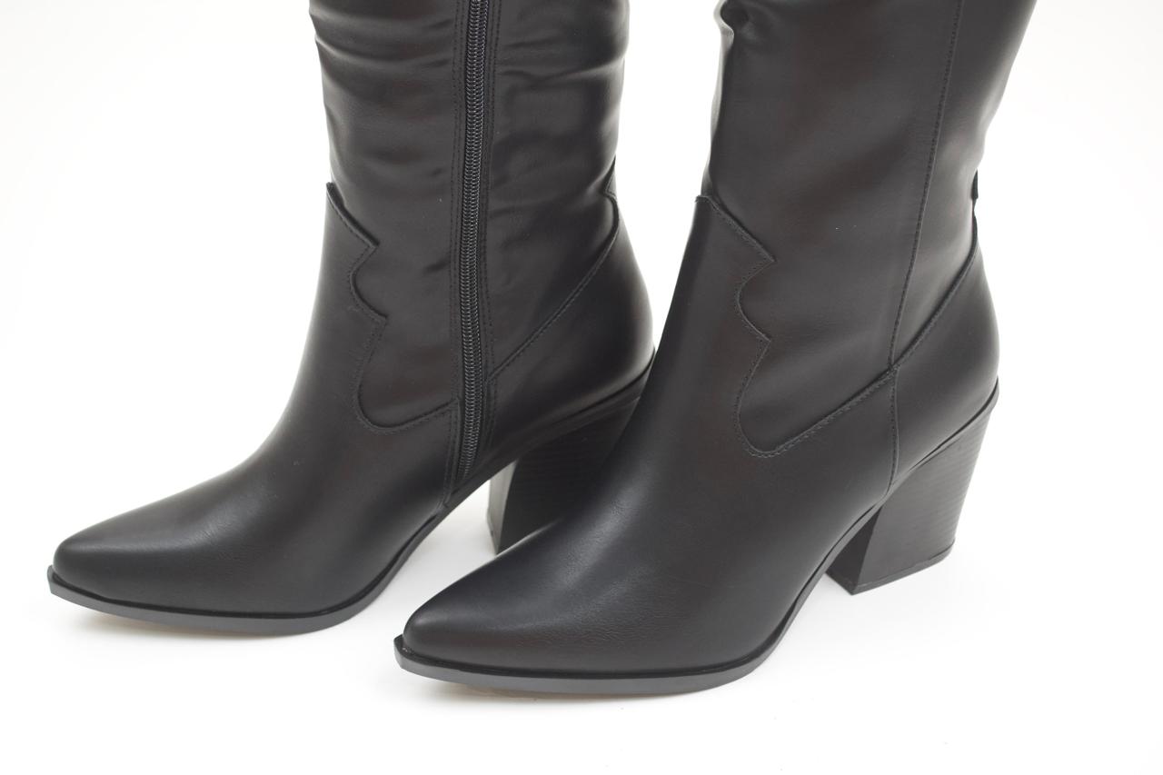 Botin Tacón Cuadrado Negro