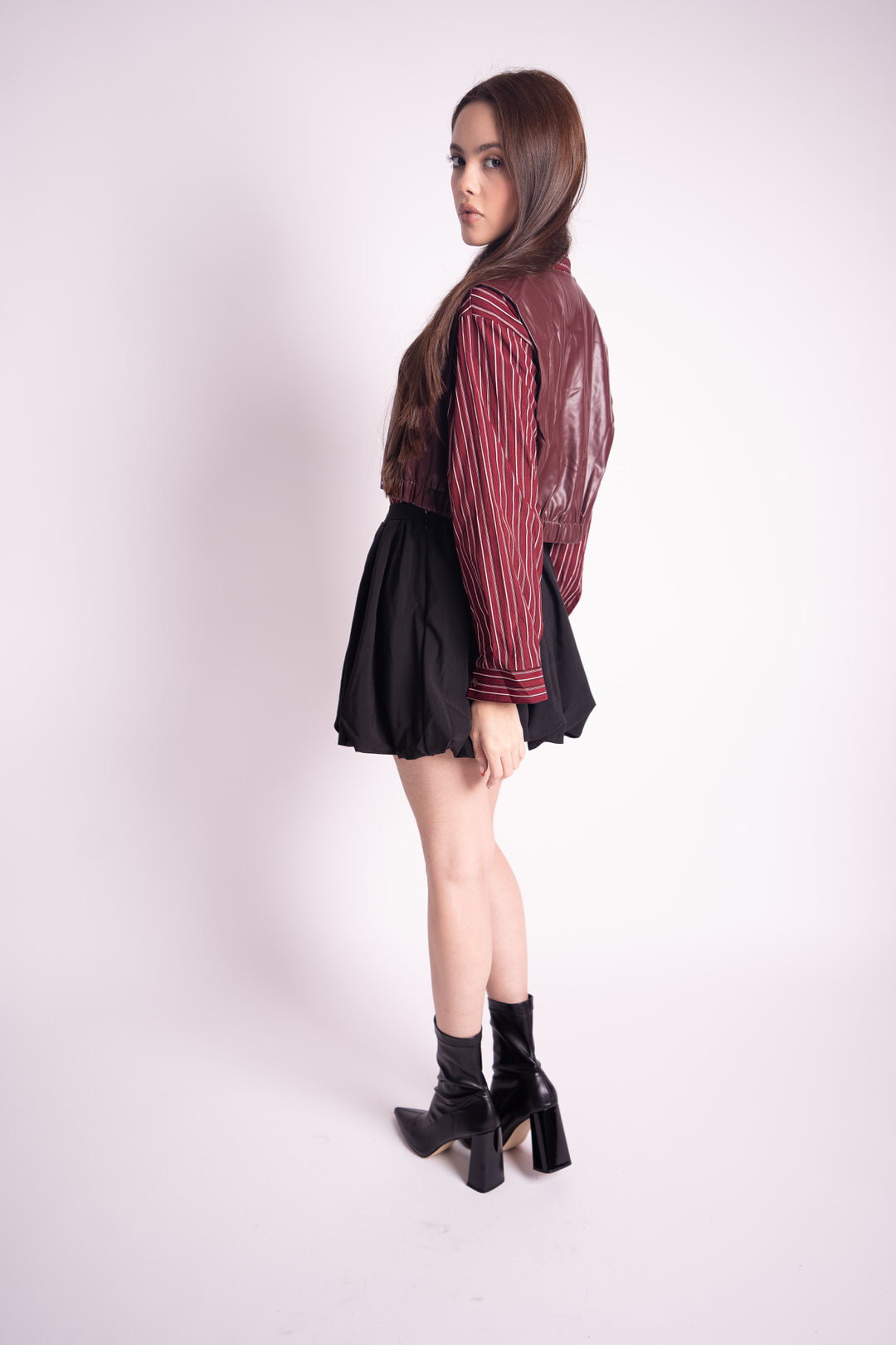 Camisa Rayada con Chaleco Efecto Piel