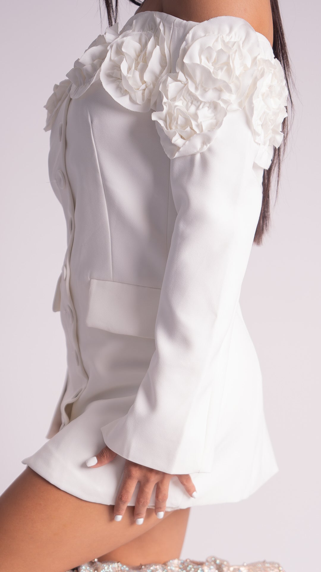 Vestido Blanco con Flores Corto